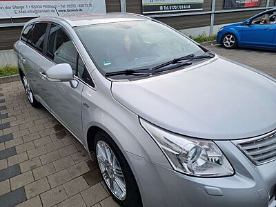 Toyota Avensis Combi 2.2 D-4D Automatik Business Edition