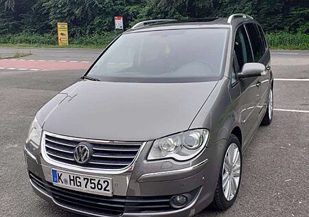 VW Touran Volkswagen 1.4 TSI DSG Highline