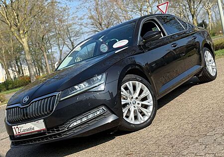 Skoda Superb Style Navi BI-Xenon Kamera PDC ACC 1 Hand