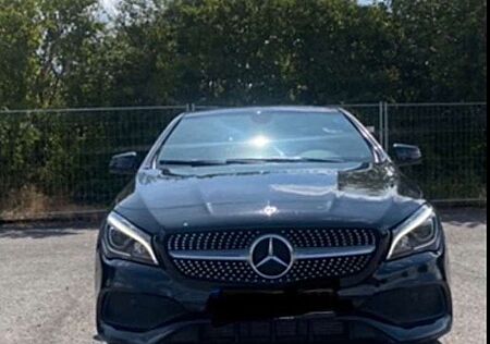 Mercedes-Benz CLA 220 Shooting Brake d 4Matic 7G-DCT AMG Line
