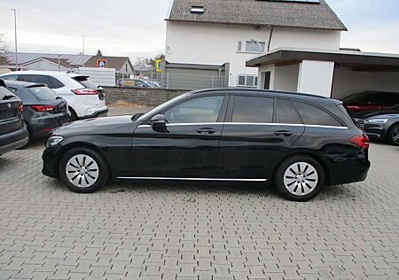 Mercedes-Benz C 200 d T NAVI KAMERA SITZHE LED TEMPO PDC
