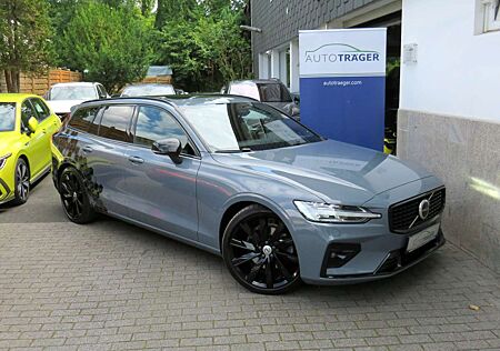 Volvo V60 Ultimate Dark // Pano, H/K, Pilot, Top