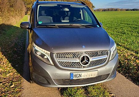 Mercedes-Benz V 220 (BlueTEC) d lang 7G-TRONIC Edition