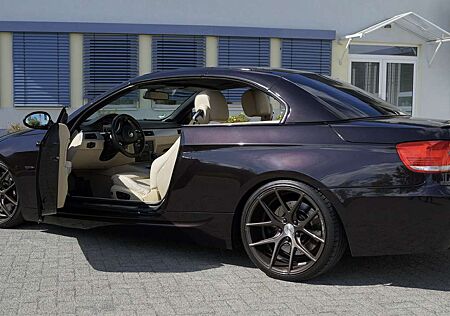 BMW 335i 335 Cabrio Aut. individual Rubinschwarz Metallic