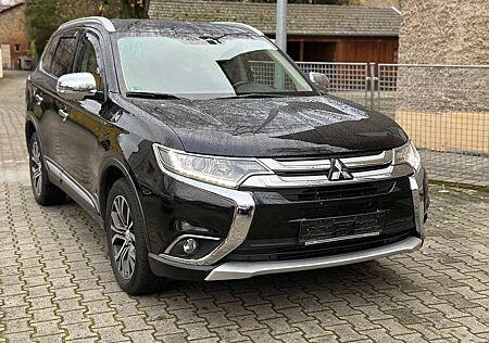 Mitsubishi Outlander 2.2 DI-D 4WD Aut. 4X4