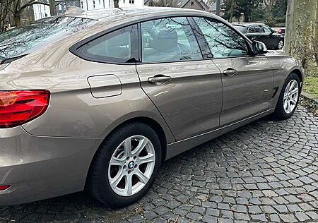 BMW 320d 320