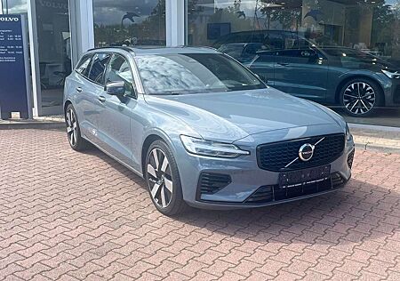 Volvo V60 T8 AWD Recharge Ultimate Dark Auto