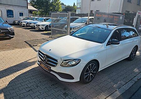 Mercedes-Benz E 220 d T Autom.Klimaautom,PDC,Gr.Navi,Panorama