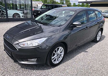 Ford Focus 1,5 EcoBoost 110kW Business Turnier*1.Hand*
