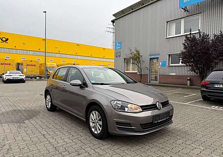VW Golf Volkswagen VII 1.2 TSI Lim. Trendline BMT