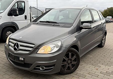 Mercedes-Benz B 180 2.0 CDI Temp Navi Klima Sitzhzg AHK