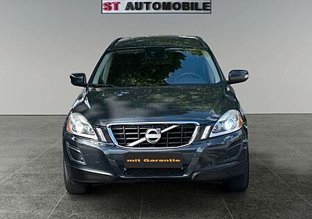 Volvo XC 60 XC60 Momentum 2.4 -Allrad-Navi-AHK-Automatik