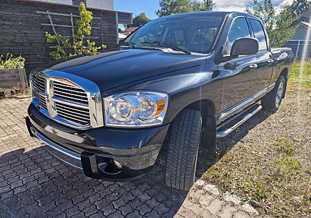 Dodge RAM 1500 Laramie