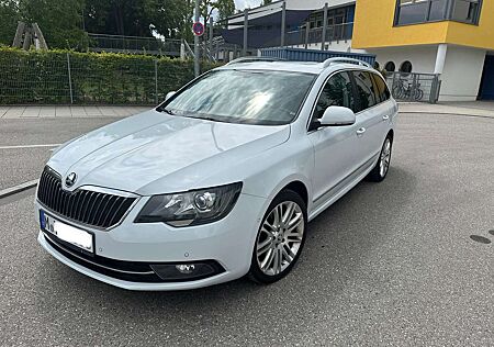 Skoda Superb Combi 2.0 TDI Green tec 4x4 DSG Exclusive
