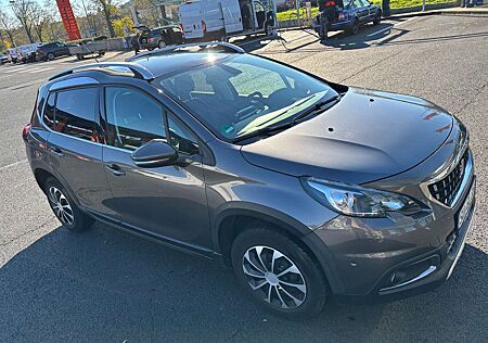 Peugeot 2008 +PureTech+110+Stop+Pano