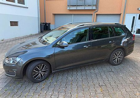 VW Golf Variant Volkswagen Golf VII Variant 1.6 TDI Allstar SHZ/PDC/AHK/KLIMA