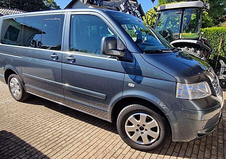 VW T5 Multivan Volkswagen Multivan Comfortline