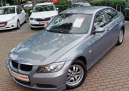 BMW 320 i Automatik 1.Hand Xenon Sitzheiz Tempo PDC