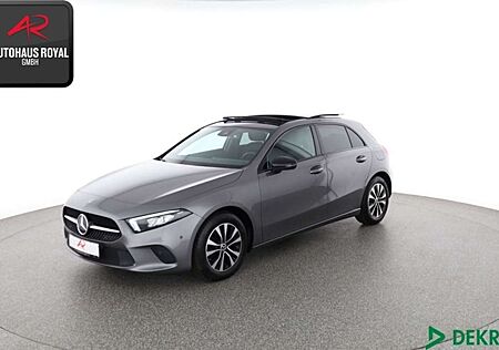Mercedes-Benz A 200 4M NIGHTPAKET PANORAMA,KAMERA,SCHECKHEFT