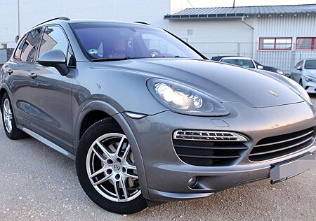 Porsche Cayenne S/NAVI/LUFTFEDER./WEBASTO/XENON/AHK/