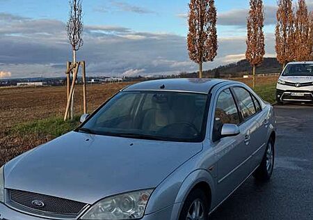 Ford Mondeo Ghia