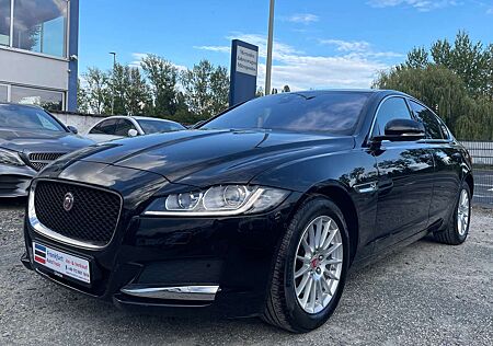 Jaguar XF E-Performance*PANO*Bi-Xenon*NAVI*360KAMERA*SERVICE