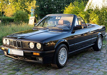 BMW 318 Super Schönes E30 Cabrio, Top Zustand