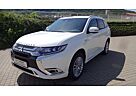 Mitsubishi Outlander Plug-in Hybrid TOP 2.4 MIVEC 4WD