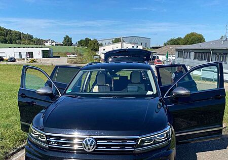 VW Tiguan Allspace Volkswagen Highline 4Motion R line
