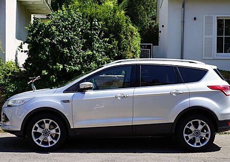 Ford Kuga 2.0 TDCi 4x4 Aut. Titanium