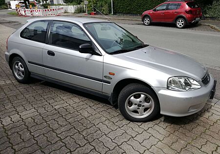 Honda Civic 1.5i VTec LS Cool Klima, 1.Hd, Servo, Alu