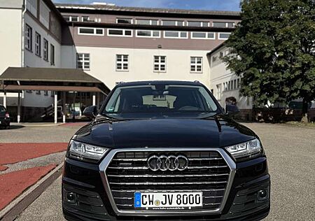 Audi Q7 S-Line Quattro