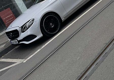 Mercedes-Benz E 200 d (213.013)