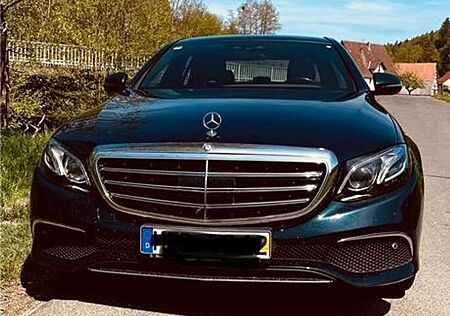 Mercedes-Benz E 220 d 9G-TRONIC Exclusive