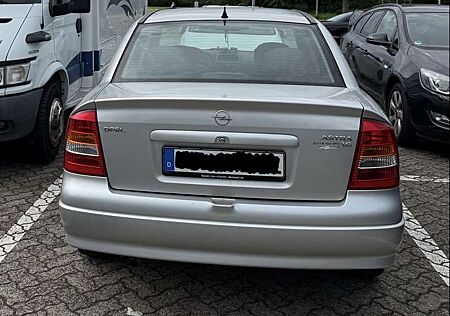 Opel Astra 1.6 Edition 100