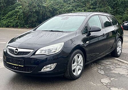 Opel Astra J 1.4T Sports Tourer Design Edition*