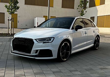Audi RS3 Sportback | RS-Aga | Matrix | B&O | Panorama