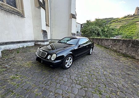 Mercedes-Benz CLK 200 Coupe Kompressor Avantgarde
