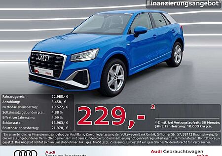 Audi Q2 35 TFSI S line LED NAVI AHK ACC Kamera Keyless