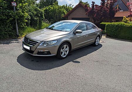 VW Passat CC Volkswagen 2.0 TDI 4Motion BlueMotion Technology