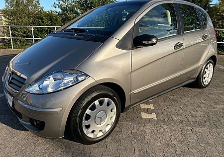 Mercedes-Benz A 150 Elegance*KLIMA*SITZHEIZUNG*INSP+TÜV+REIFEN NEU