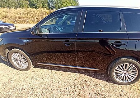 Mitsubishi Outlander 2.4 4WD Plug-In Hybrid Spirit