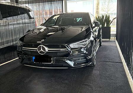Mercedes-Benz CLA 35 AMG 4Matic Shooting B Speedshift 7G-DCT