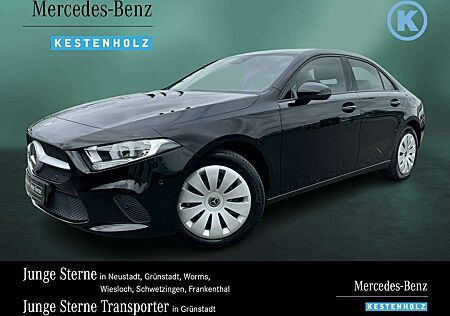 Mercedes-Benz A 250 e Limousine TEMPO+SITZHEIZ+EPH+SPUR/BREMS