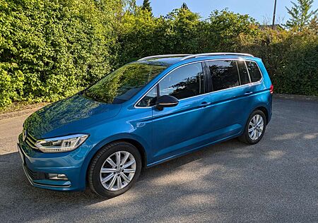VW Touran Volkswagen 2.0 TDI SCR (BlueMotion Technology) Highlin