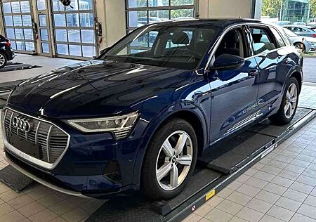 Audi e-tron gebraucht kaufen Audi e-tron 50 quattro advanced Tour Navi Luft SHZ