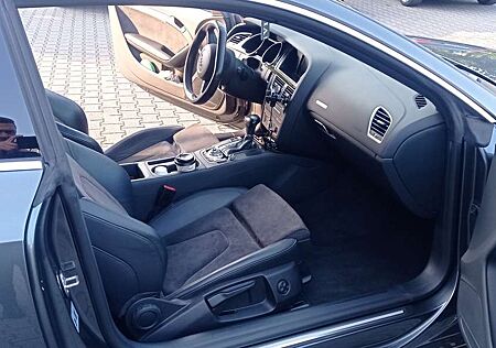 Audi A5 3.0 TDI DPF quattro S tronic