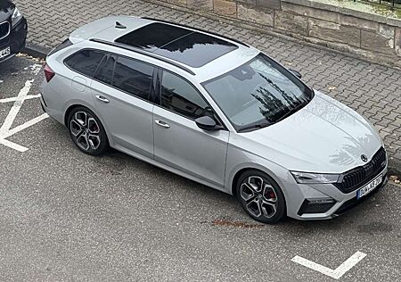 Skoda Octavia Combi 2.0 TDI DSG RS Plus