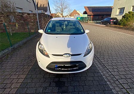 Ford Fiesta Futura 2