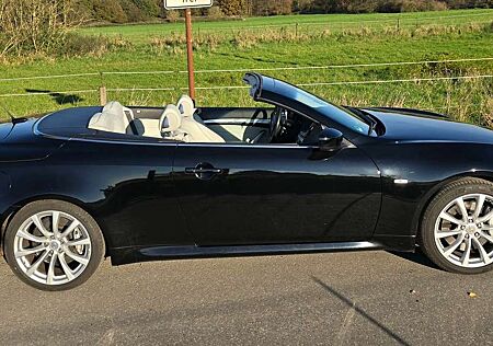 Infiniti G37 Cabrio 41.000 km Scheckheft neue Reifen